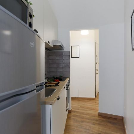 The Best Rent - Cozy Two-Bedroom Apartment Near Colonne S Lorenzo Milano Exterior foto